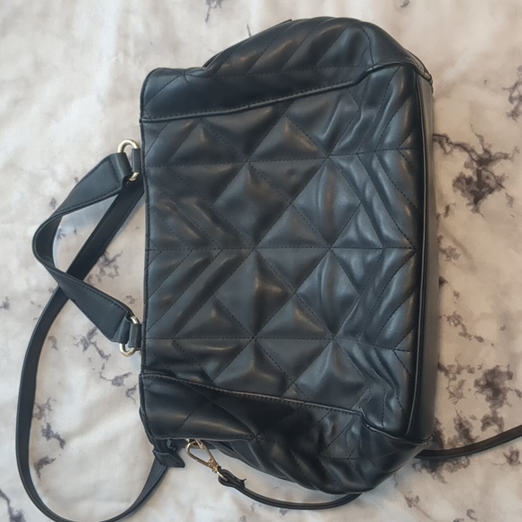 Urban Expressions quilted large shoulder bag - Picture 4 of 10